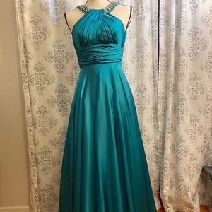 💎 Gorgeous Prom Dress 💎